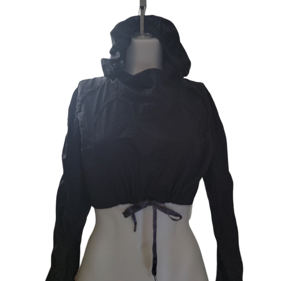 Lululemon crop long sleeve windbreaker - Picture 5 of 8